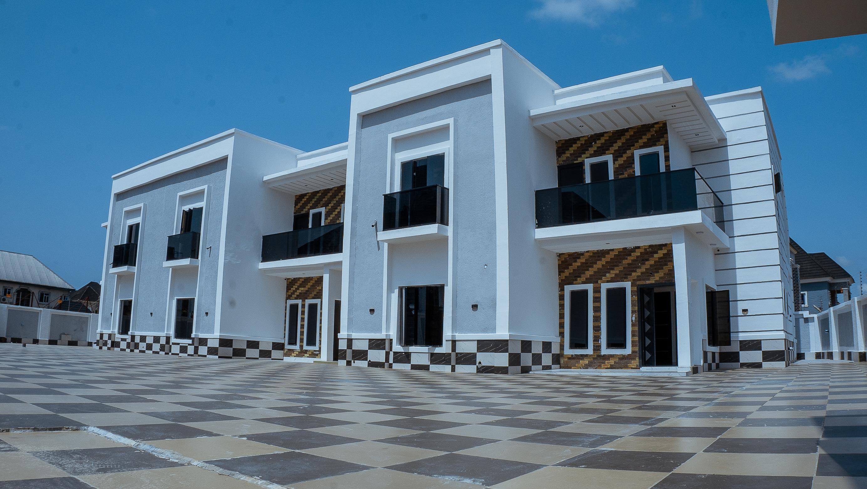 Luxury 4-Bedroom Terrace Building